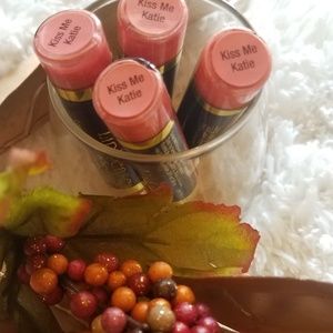 Peachy-Pink Kiss Me Katie SEALED LipSense